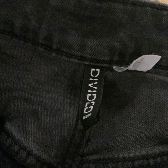 H&M mom jeans - Picture 3 of 4